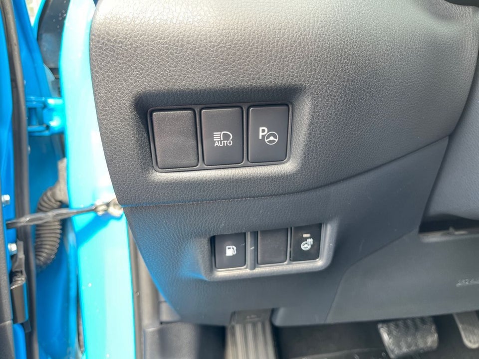 Toyota C-HR 1,8 Hybrid C-LUB Premium CVT 5d