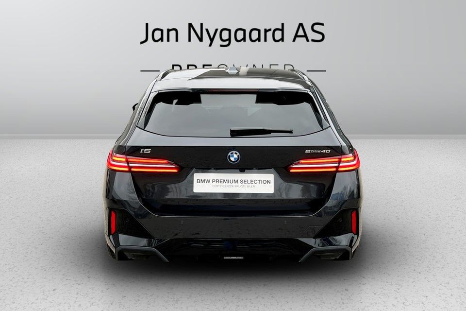 BMW i5 eDrive40 M-Sport 4d