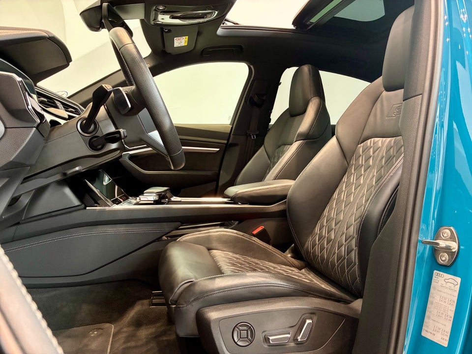 Audi e-tron 55 S-line Sportback quattro 5d