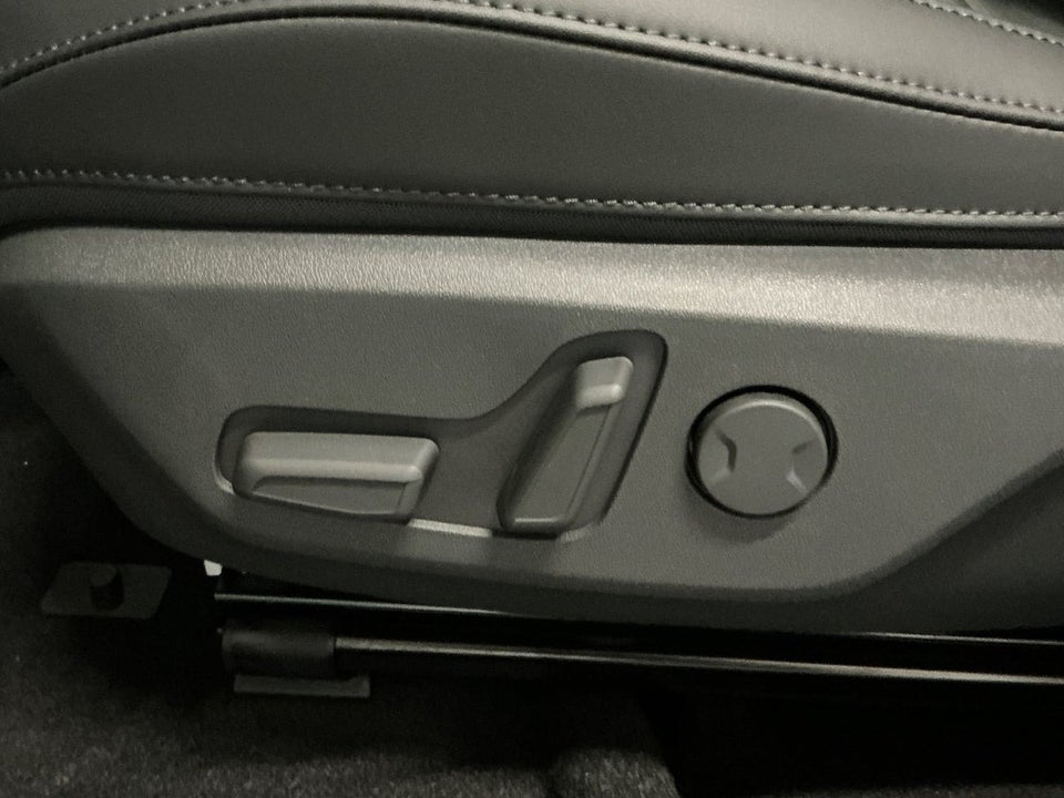 Kia Niro 64 EV Upgrade 5d