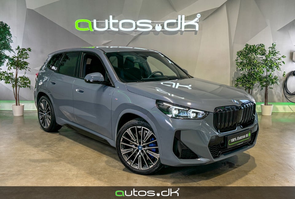 BMW iX1 xDrive30 M-Sport 5d