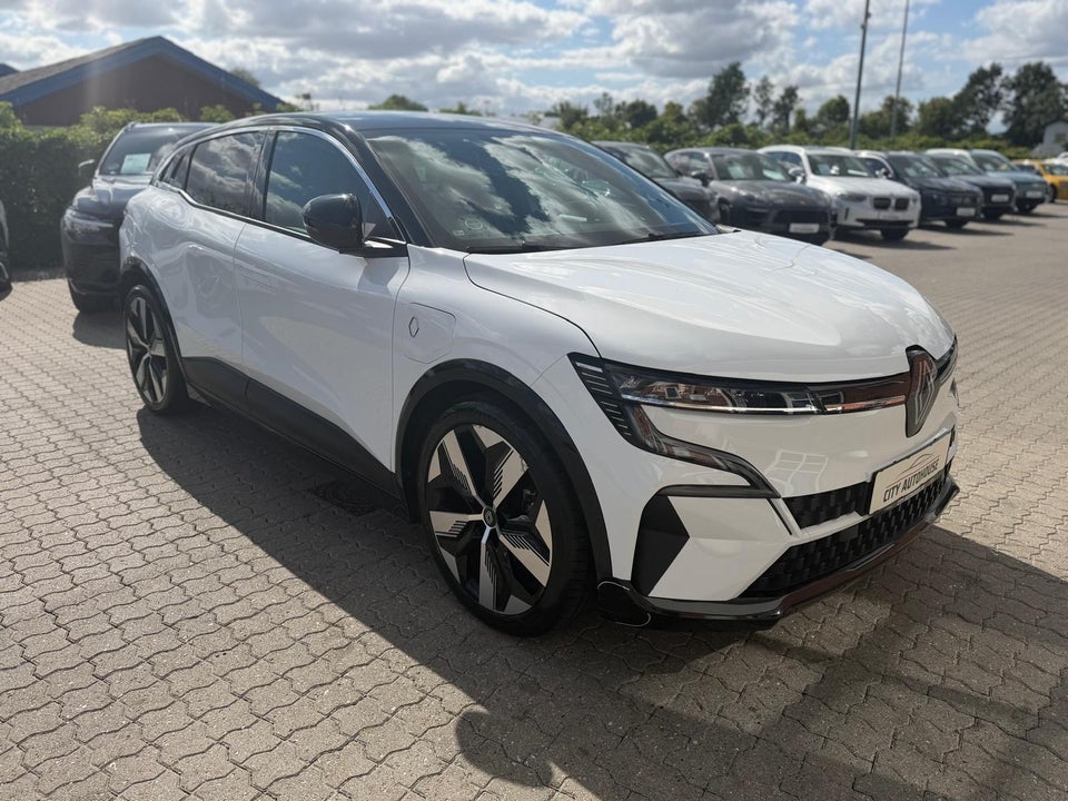 Renault Megane E-Tech 60 Techno 5d