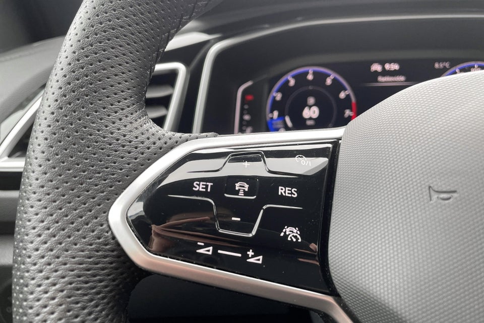 VW T-Roc 1,5 TSi 150 R-line DSG 5d