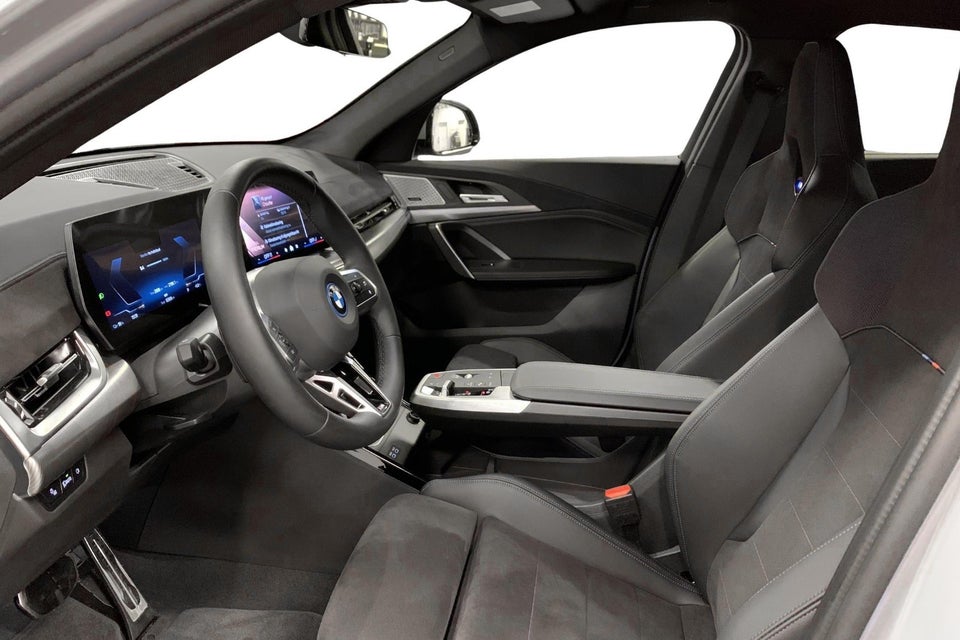 BMW iX2 xDrive30 M-Sport 5d