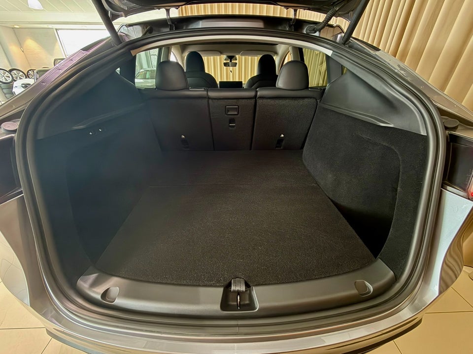 Tesla Model Y Performance AWD 5d