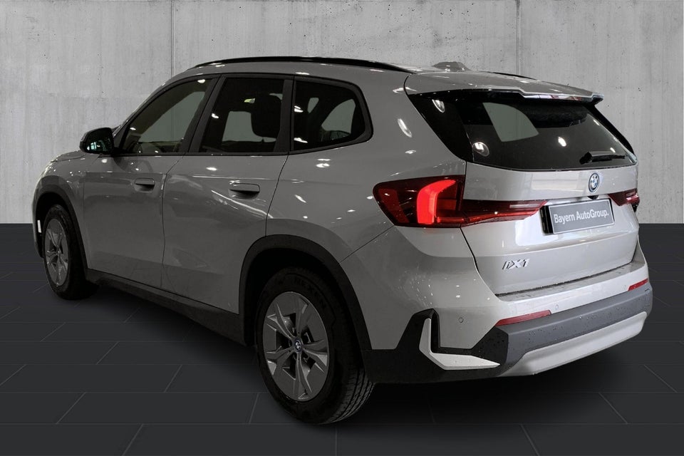 BMW iX1 eDrive20 X-Line 5d