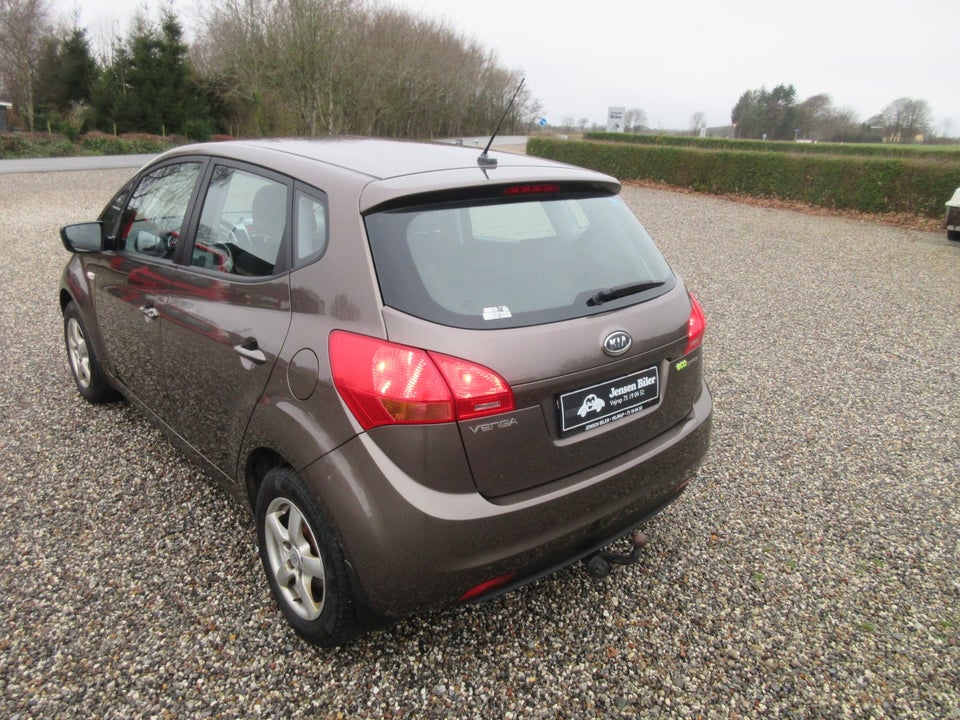 Kia Venga 1,6 CVVT Motion+ 5d