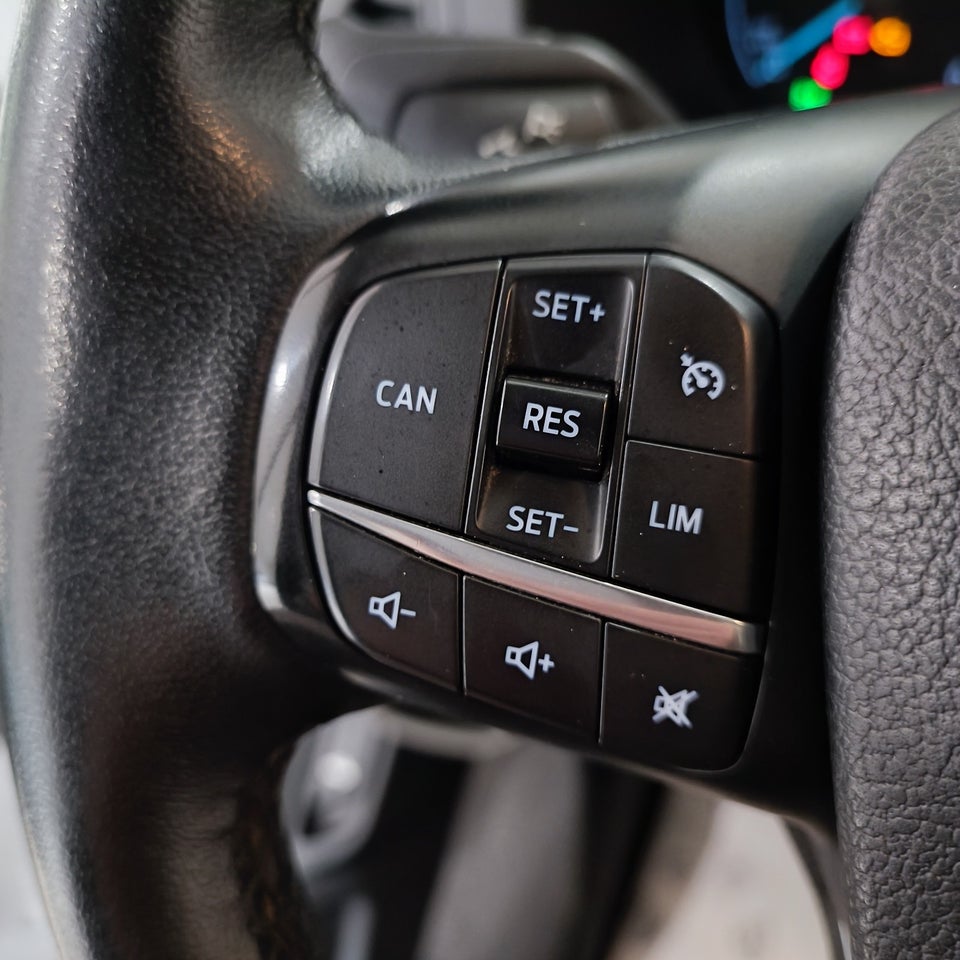 Ford Transit Custom 320 L2 2,0 TDCi 130 Trend