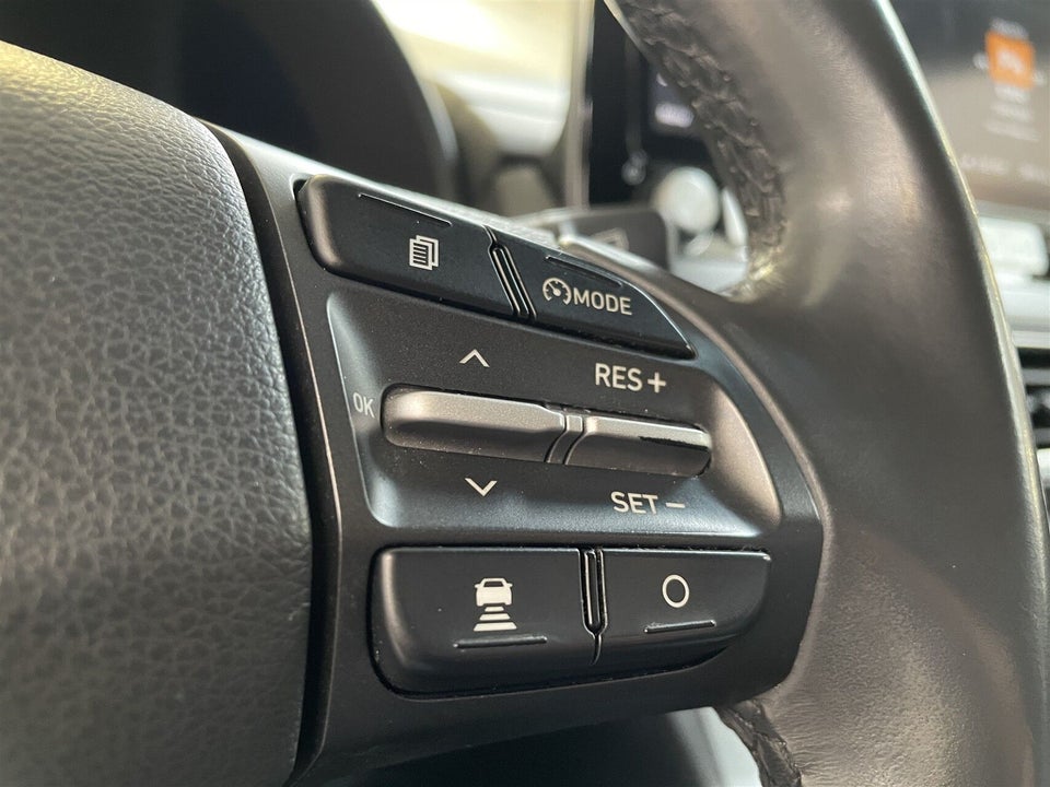 Hyundai Kona 64 EV Premium 5d