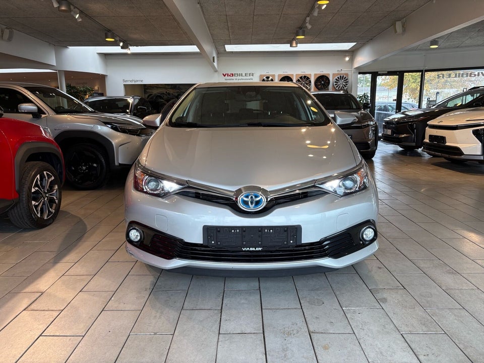 Toyota Auris 1,8 Hybrid H2 Comfort CVT 5d