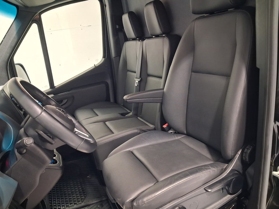 Mercedes Sprinter 215 2,0 CDi A2 Kassevogn aut. FWD