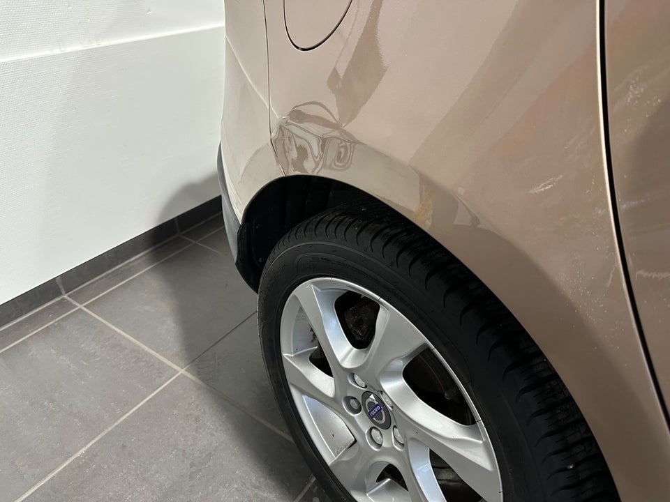 Volvo V40 CC 2,0 D3 150 Momentum aut. Van 5d