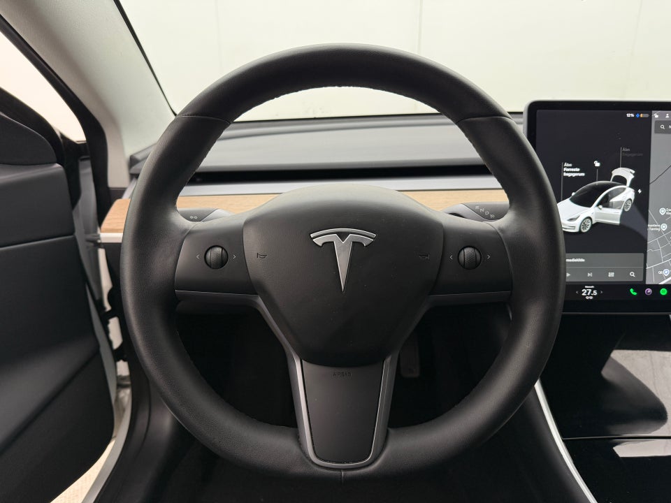 Tesla Model 3 Long Range AWD 4d