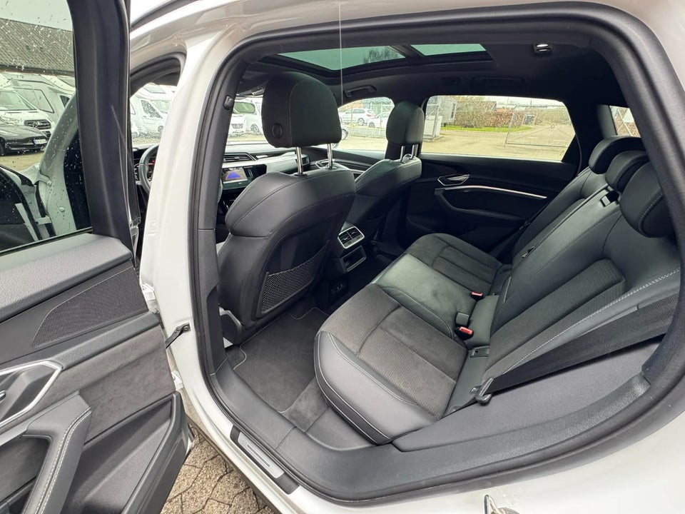 Audi e-tron 55 S-line quattro 5d