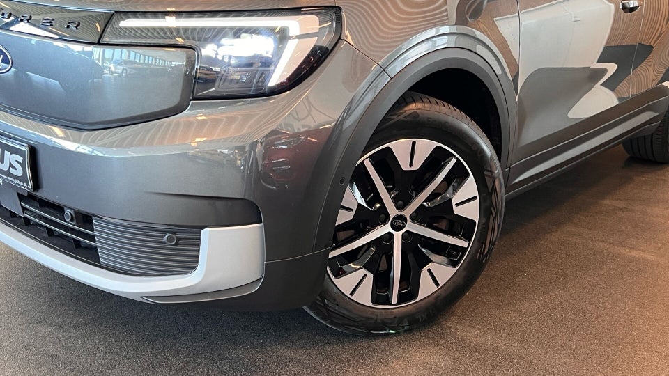 Ford Explorer 79 Select Extended Range AWD 5d
