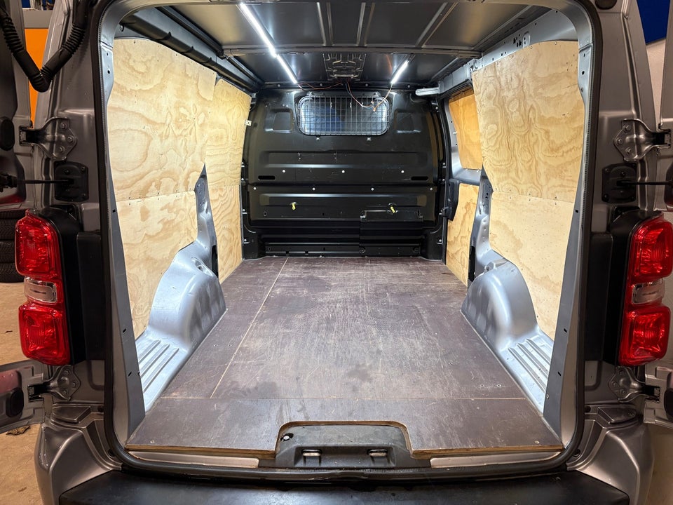 Peugeot Expert 2,0 BlueHDi 144 L3 Premium EAT8 Van