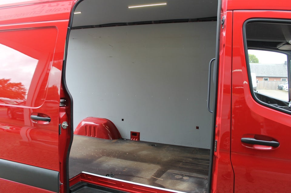 Mercedes Sprinter 316 2,2 CDi A2 Kassevogn aut. RWD