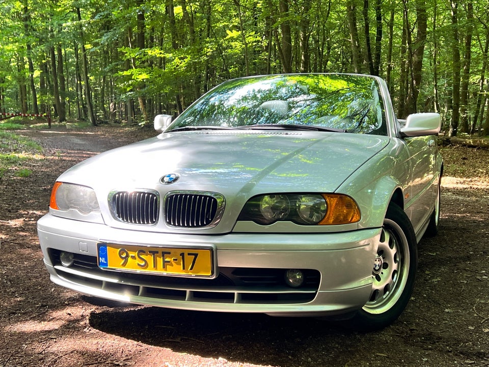 BMW 320Ci 2,2 Cabriolet 2d