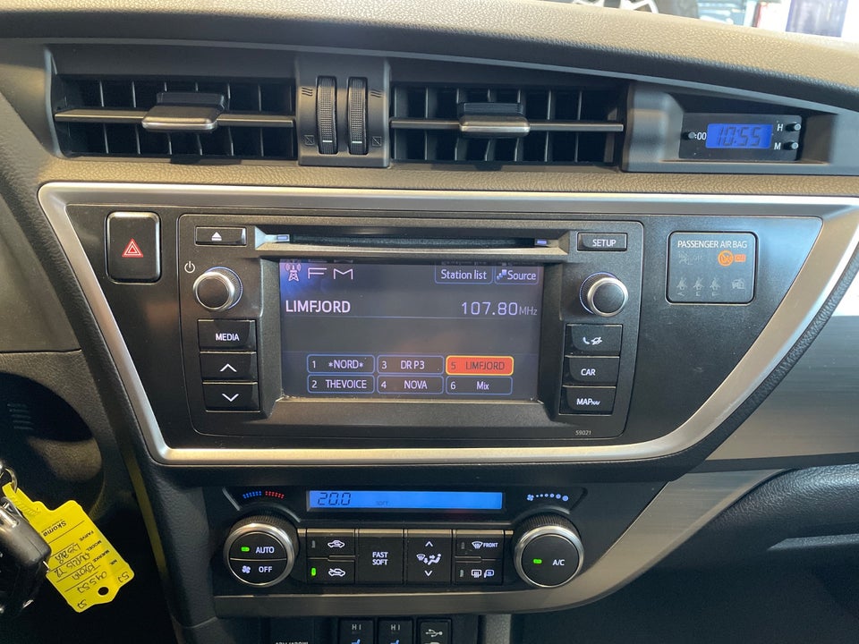 Toyota Auris 1,6 T2 5d