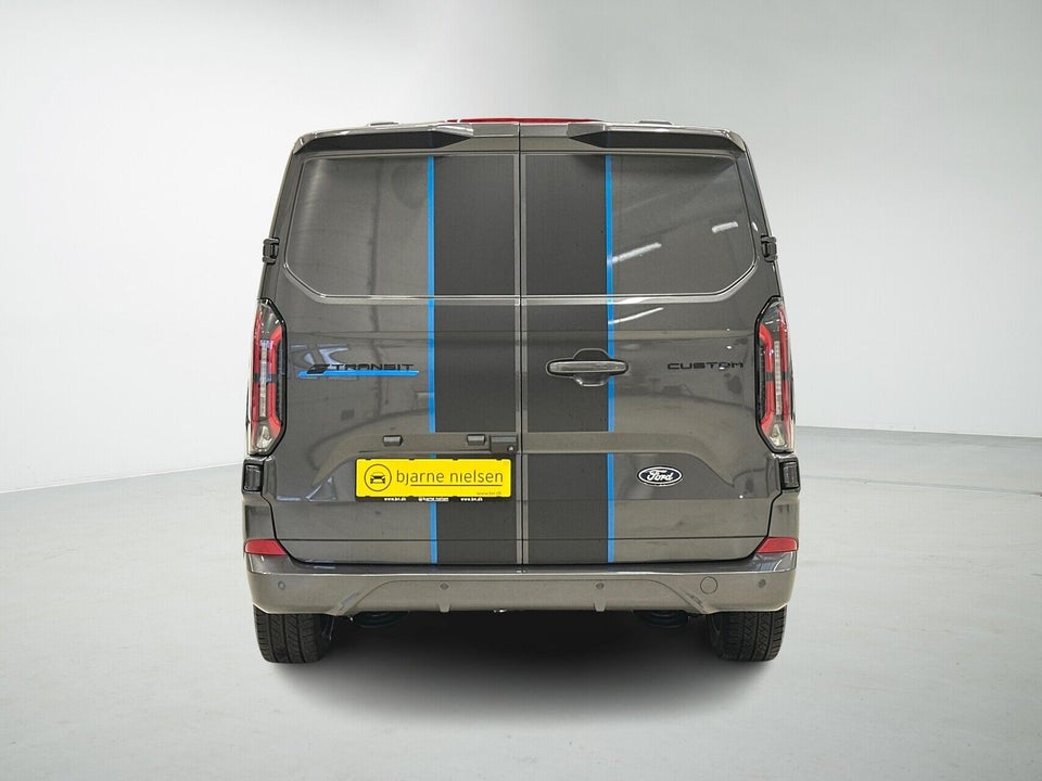 Ford E-Transit Custom 320L 64 Sport