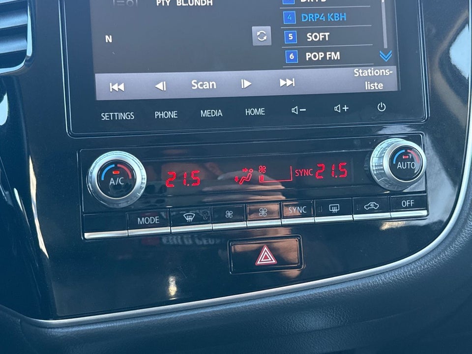 Mitsubishi Outlander 2,4 PHEV Intense CVT 4WD 5d