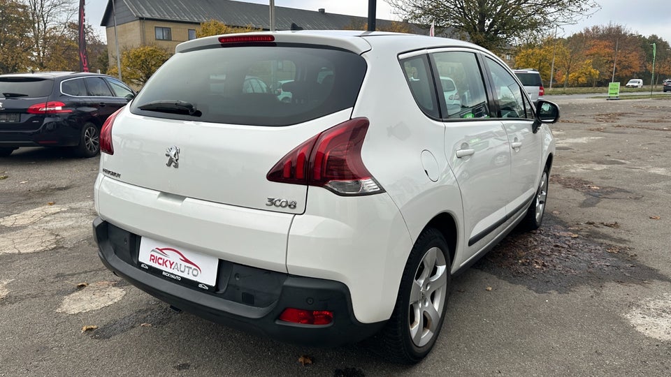 Peugeot 3008 1,6 e-HDi 114 Active ESG 5d