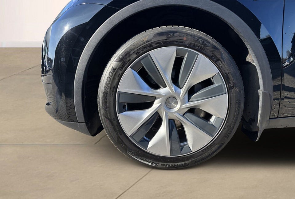 Tesla Model Y RWD 5d