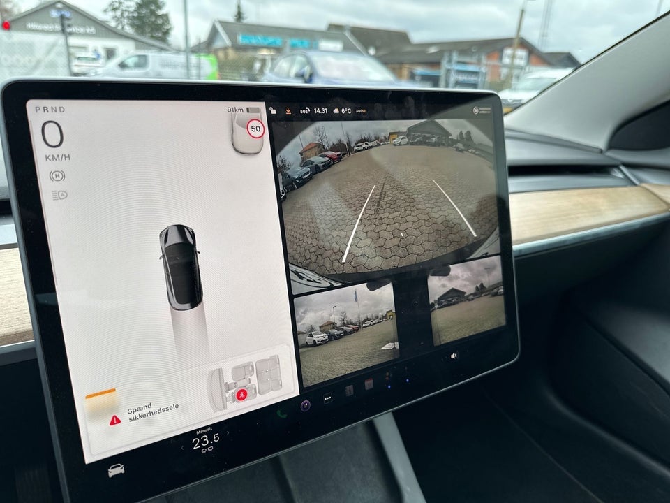 Tesla Model 3 Standard Range+ RWD 4d