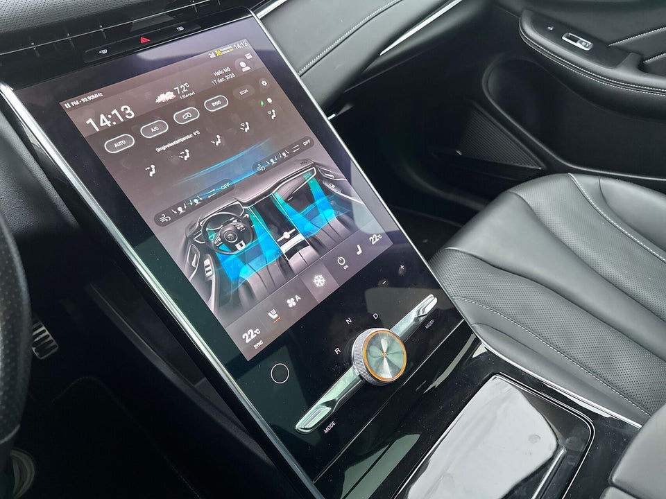 MG Marvel R Luxury 5d