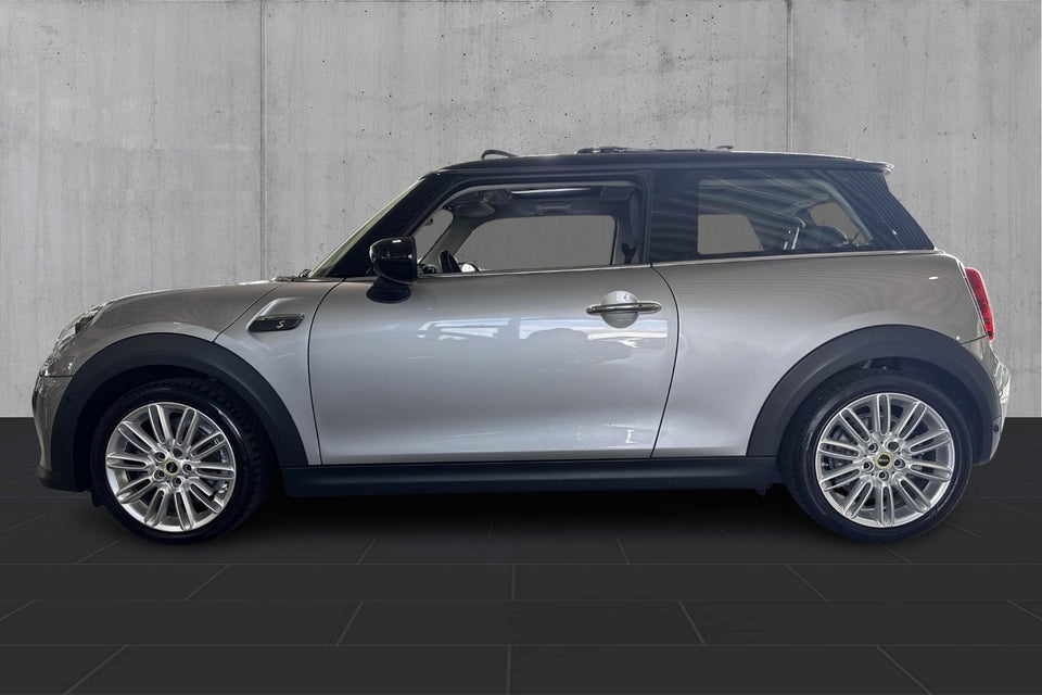MINI Cooper SE Classic Trim 3d