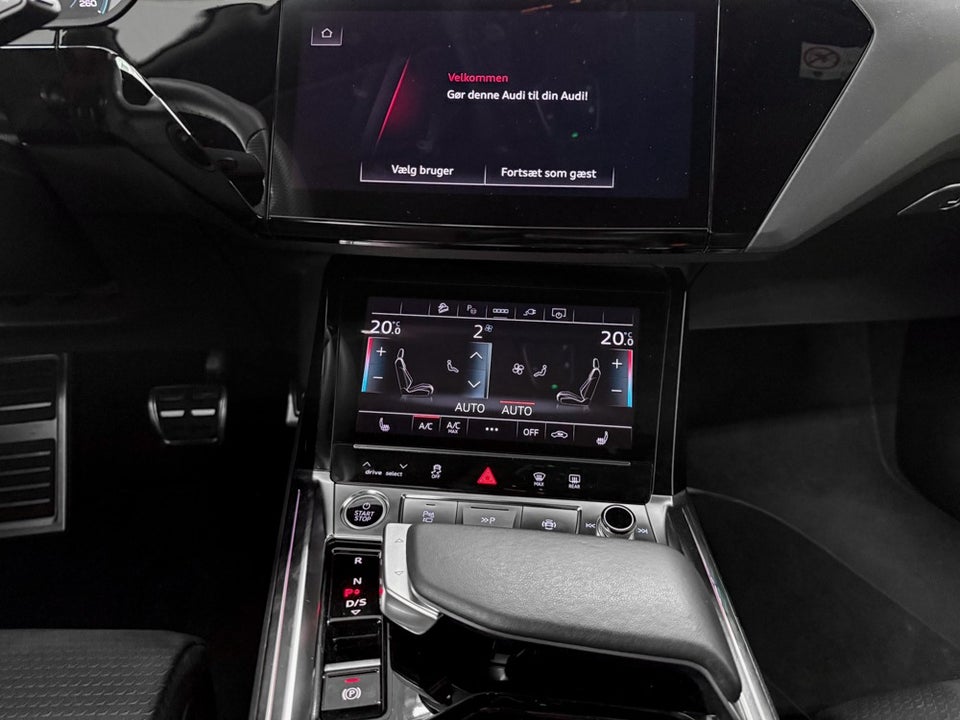 Audi Q8 e-tron 55 S-line quattro 5d