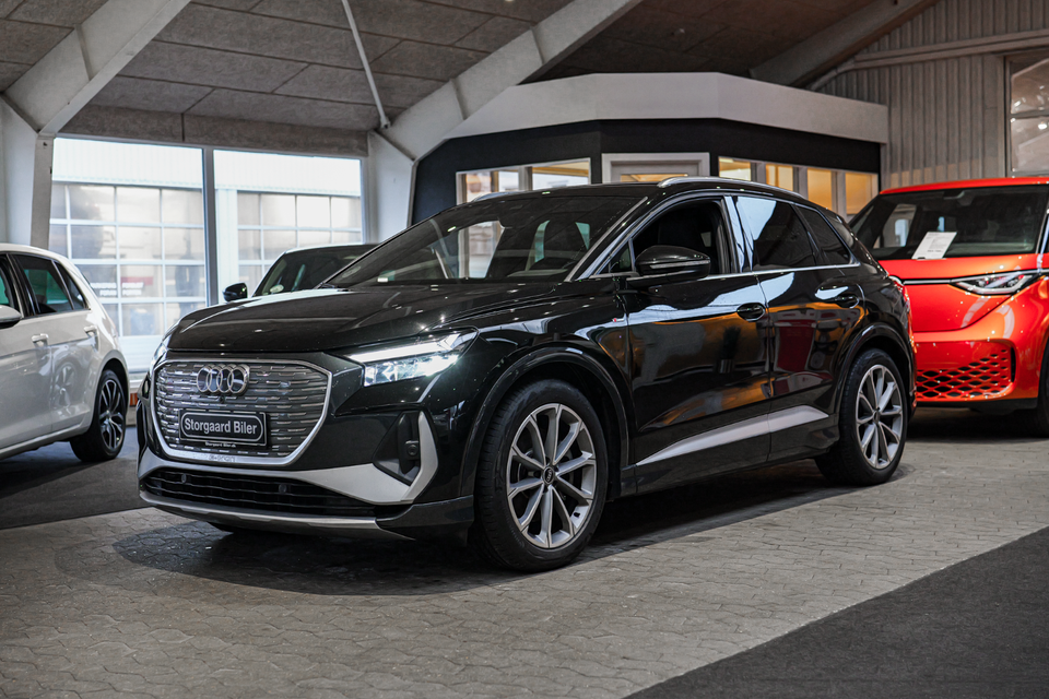 Audi Q4 e-tron 40 S-line 5d