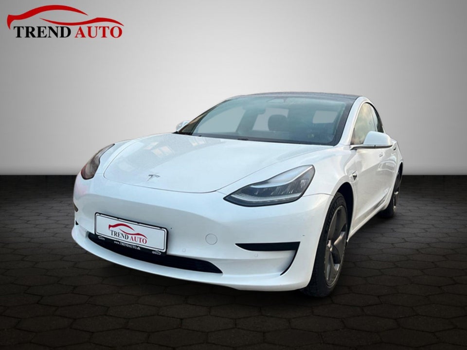 Tesla Model 3 Standard Range+ RWD 4d