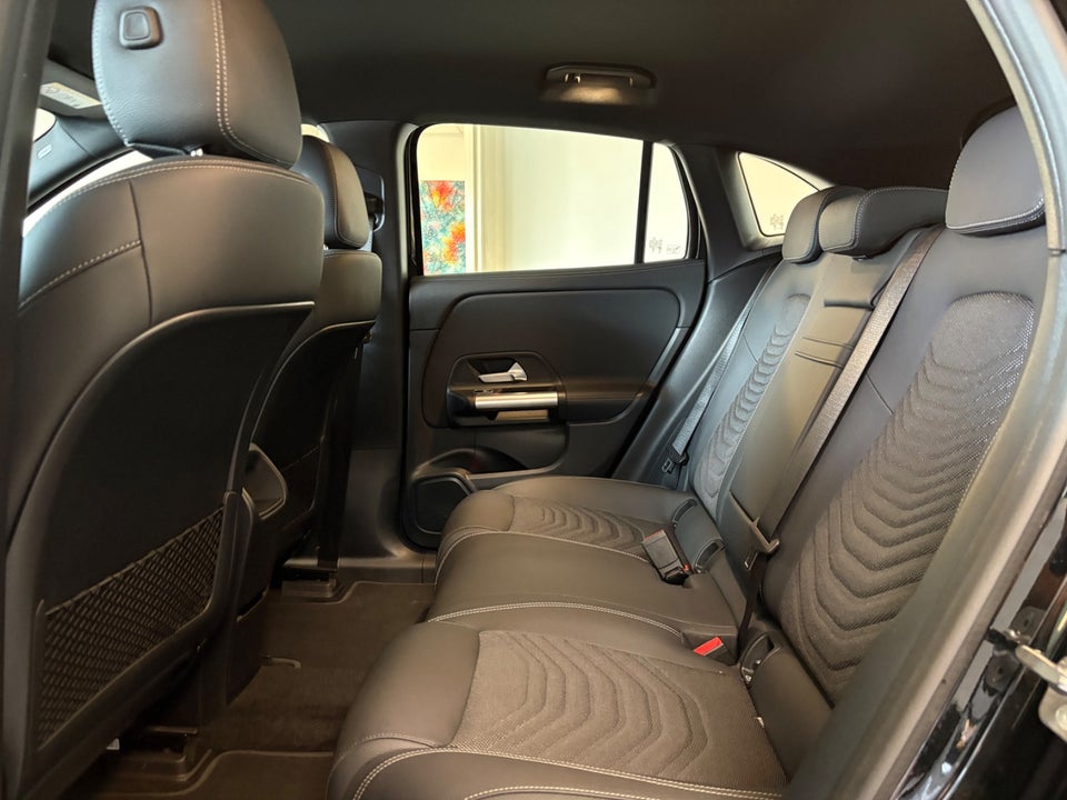 Mercedes EQA250 Progressive 5d