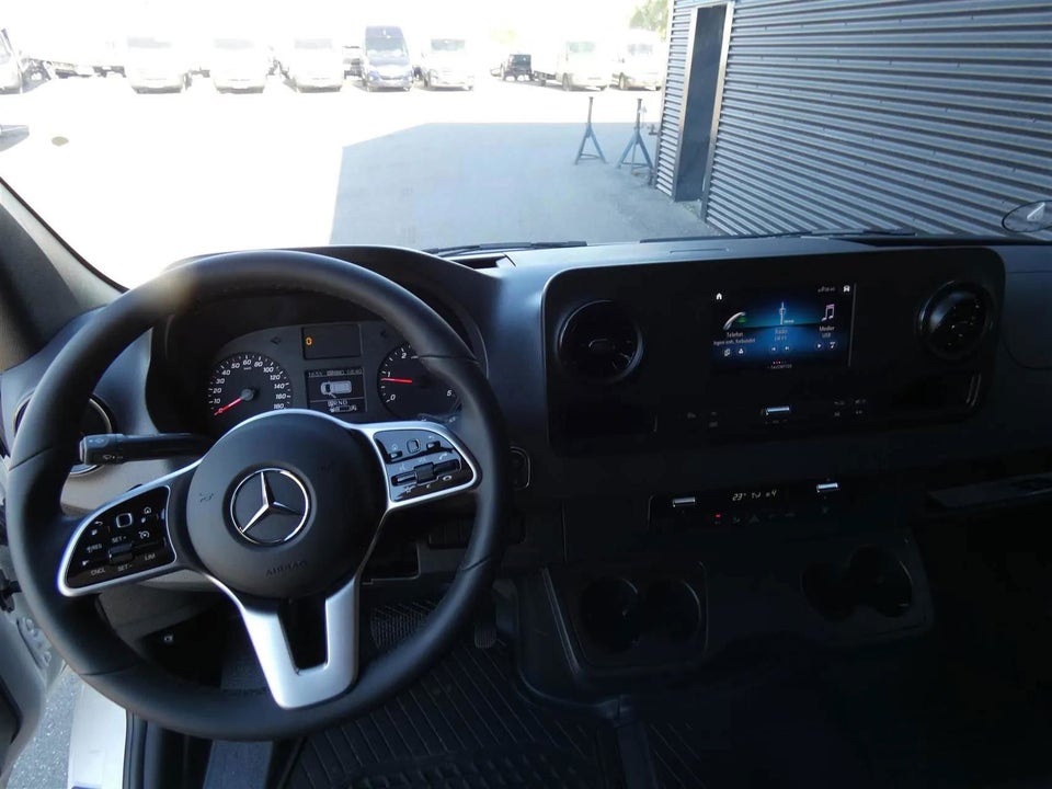 Mercedes Sprinter 317 2,0 CDi A2 Kassevogn aut. RWD