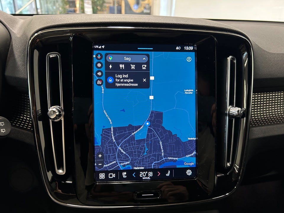 Volvo XC40 P6 ReCharge Plus 5d