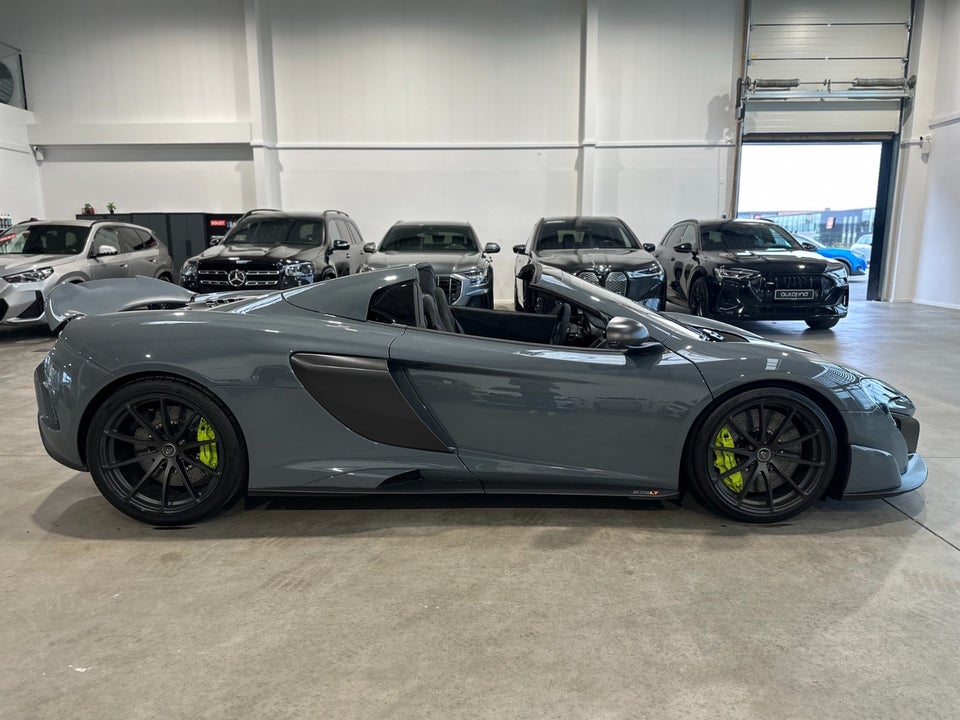 McLaren 675LT 3,8 Spider 2d