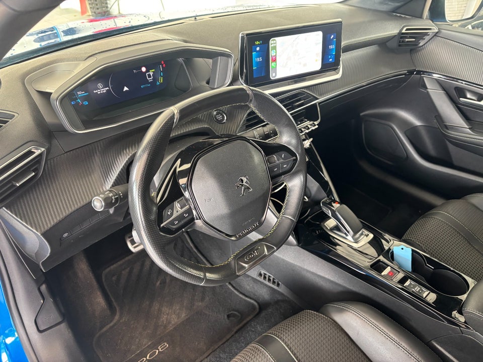 Peugeot e-208 50 GT 5d