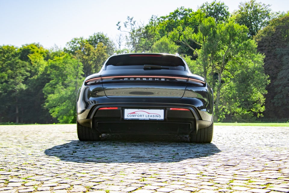 Porsche Taycan 4 Performance+ Cross Turismo 5d