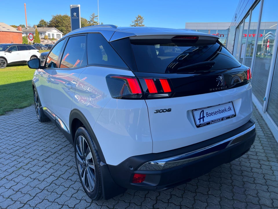 Peugeot 3008 1,5 BlueHDi 130 Selection Pack EAT8 5d