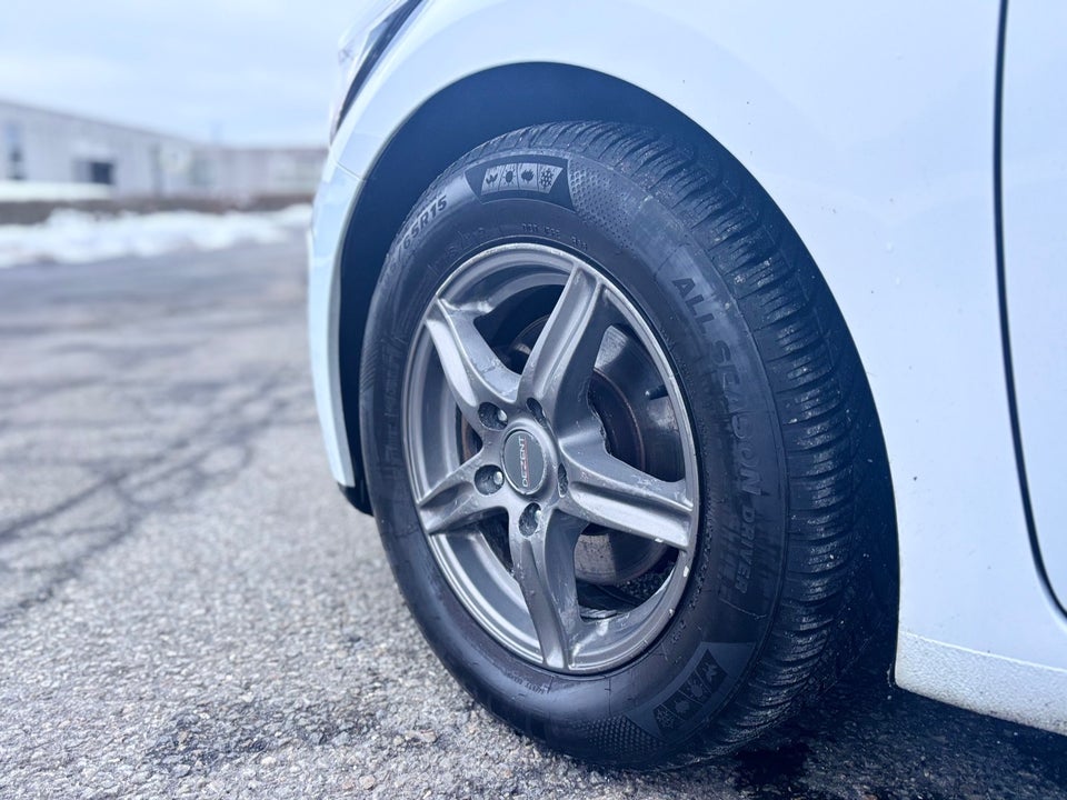 Kia Ceed 1,4 CVVT Collect SW 5d