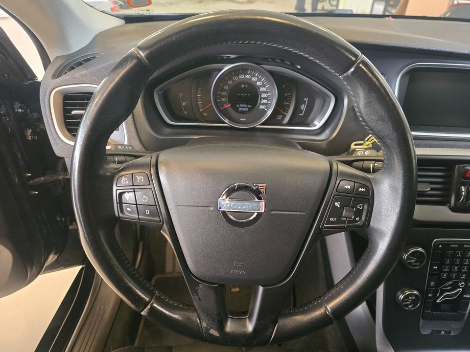 Volvo V40 1,6 D2 115 Kinetic 5d