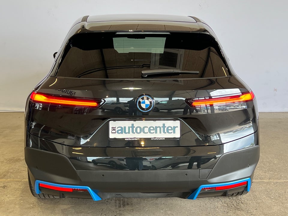 BMW iX xDrive40 5d