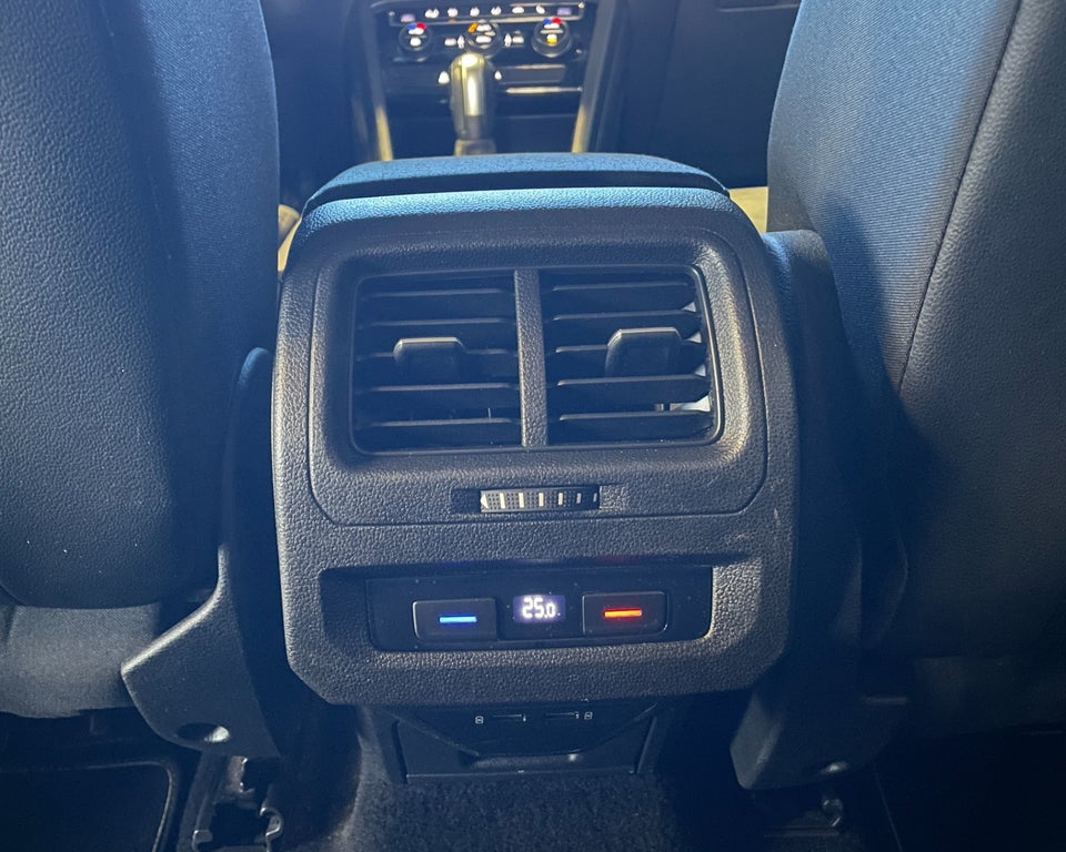 VW Touran 2,0 TDi 150 Comfortline 7prs 5d