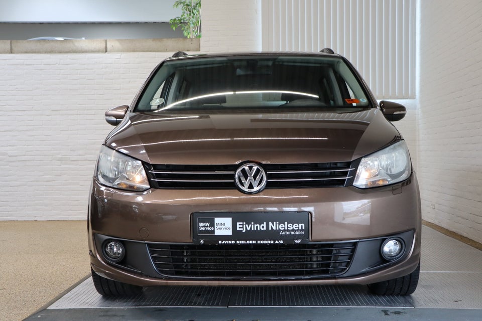 VW Touran 1,6 TDi 105 Comfortline BMT 7prs 5d