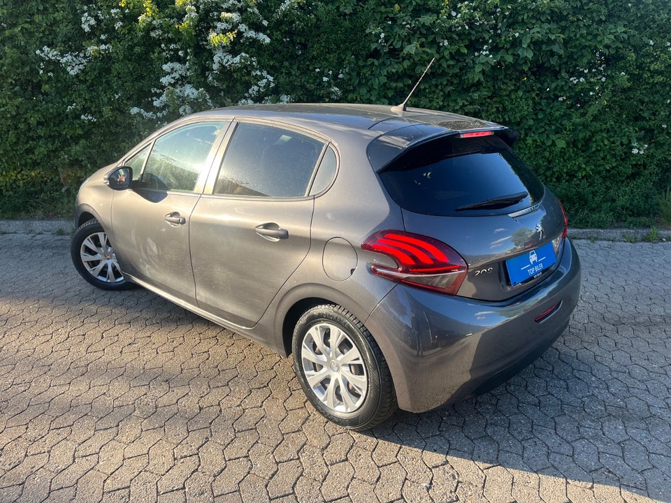 Peugeot 208 1,2 VTi 82 Allure 5d