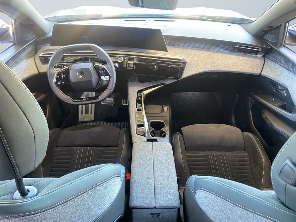 Peugeot e-5008 77 GT 7prs 5d