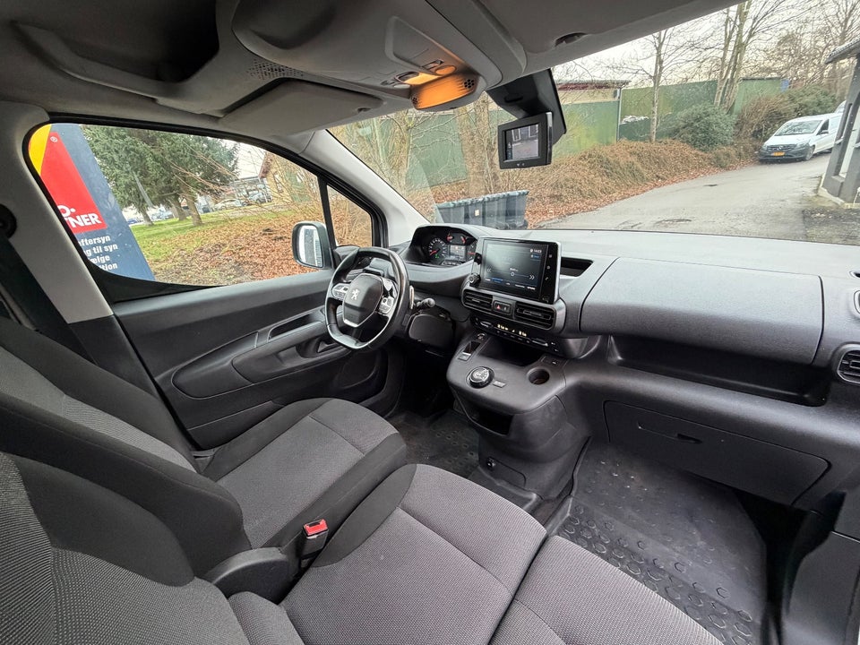 Peugeot Partner 1,5 BlueHDi 130 L1V1 Ultimate EAT8 Van