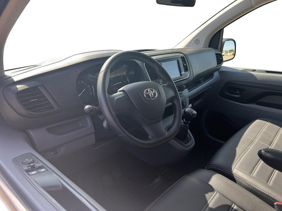 Toyota ProAce 2,0 D 144 Long Comfort 5d