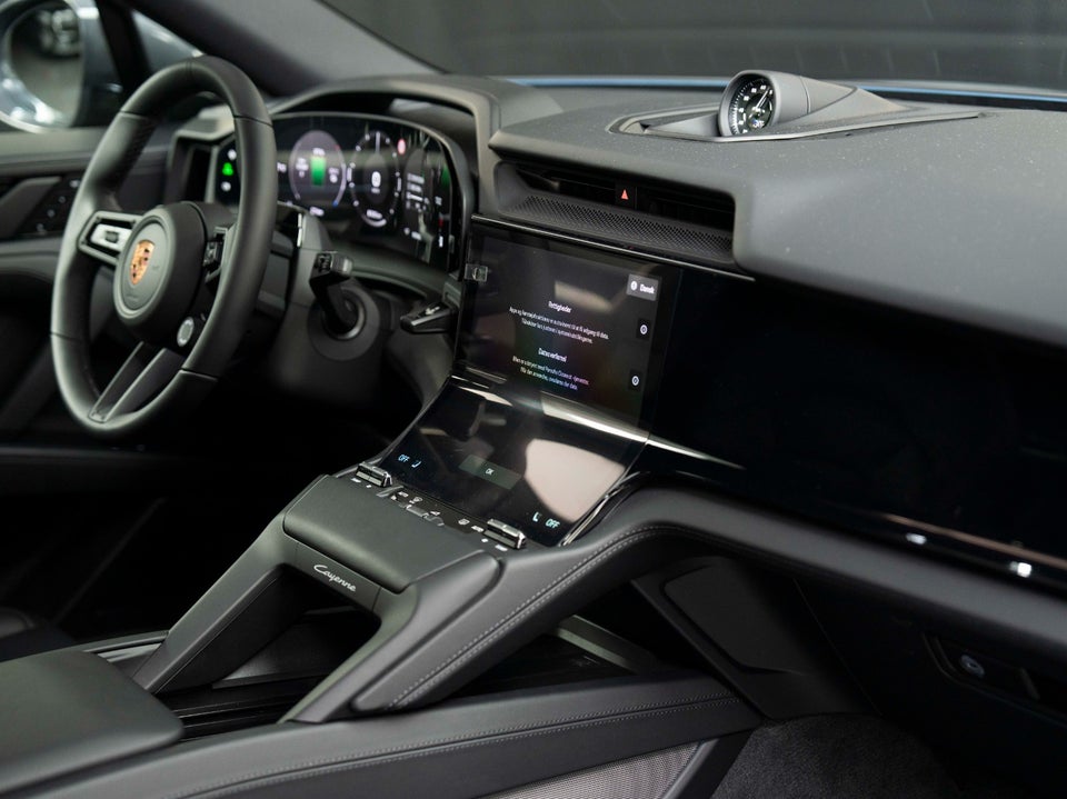 Porsche Cayenne Electric Coupé 5d